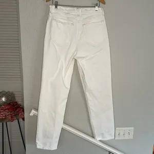 Abercrombie & Fitch The 90s Straight Ultra High Rise Jeans Size 32 White Cream thumbnail 9