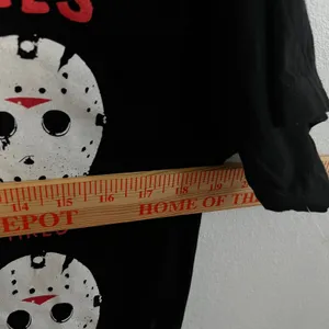 Friday the 13th T-Shirt Medium Black Jason Voorhees Graphic Halloween thumbnail 5