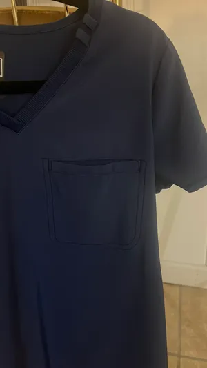 Cherokee Scrub Top Women’s thumbnail 3