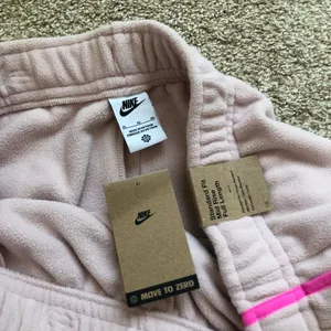 Nike Sportswear Club Fleece Mid-Rise Wide Leg Pants thumbnail 8