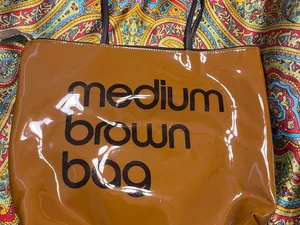 Bag Glossy Tan Tote thumbnail 2