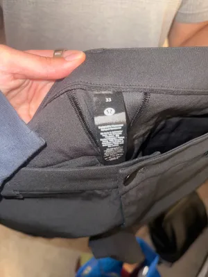 Lululemon Mens Black Shorts 7” thumbnail 3