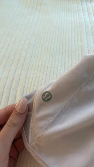 Lululemon Hotty Hot 2.5" thumbnail 3