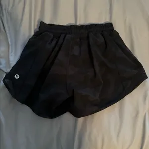 Lululemon Hotty Hot Shorts thumbnail 2