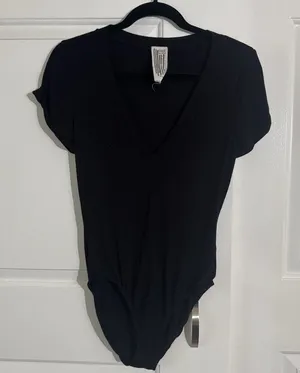 Free People Women's M Black Deep V Neck Short Sleeve Bodysuit Stretch thumbnail 1