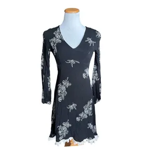 Womens Altar’d Altard State Black Floral Lace Hem Long Sleeve V Neck Dress Sz S thumbnail 2