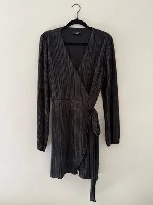 Elegant Night Out Vici Black V-Neck‎ Long Sleeve Mini Dress with Pleats Formal thumbnail 2