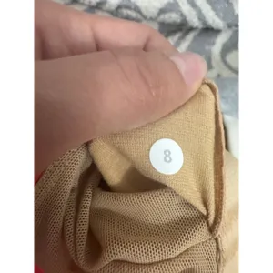 Lululemon Size 8 Round Neck Tank Top Activewear Racerback built in sports bra thumbnail 8