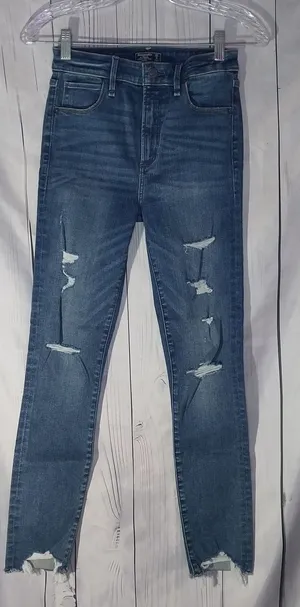 Abercrombie & Fitch Simone High-Rise Distressed Casual Ankle Skinny Jeans thumbnail 1