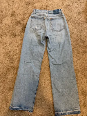 Abercrombie 90’s Relaxed Jeans thumbnail 3