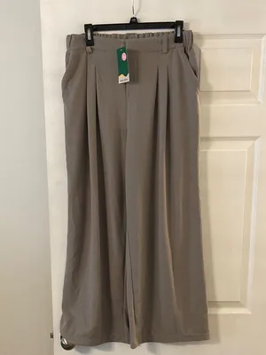 HALARA Wide-Leg Tan Trousers size L brand new color light gray two front pockets thumbnail 1