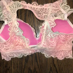 PINK VICTORIAS SECRET padded bra size medium thumbnail 5