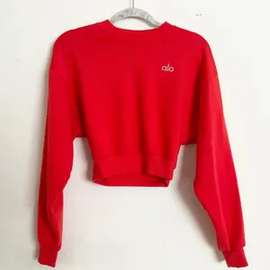 Alo Yoga Cropped Accolade Crewneck Bright Red S thumbnail 2