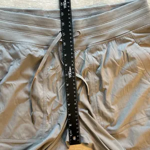 Lululemon Dance Studio Mid-Rise Pants Athleisure Streetwear Sz 14 Straight Baggy thumbnail 7