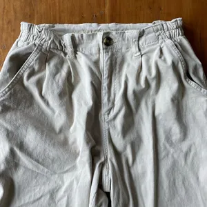 American Eagle size 4 cream tan mom Paperbag pants school uniform neutral thumbnail 8