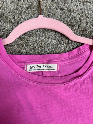 pink tee thumbnail 2