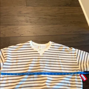 New with Tags Spanx Air Essentials Striped Crew Sz M thumbnail 10