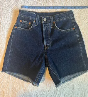Levi’s 501 Denim Shorts High-Rise thumbnail 1