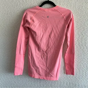 Lululemon‎ Women’s Pink Swiftly Tech Long Sleeve Size 6 thumbnail 3