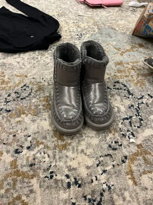 fur boots size 7 women’s Gray thumbnail 4
