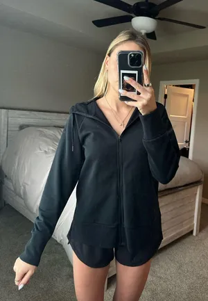 Nike Full-Zip Women’s Jacket thumbnail 1