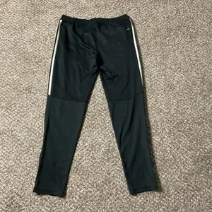Vintage Adidas Track Pants Mens L Black Polyester Tapered 3 Stripes Zip Pockets thumbnail 4