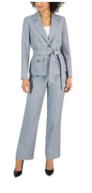 Express Women’s Blazer And Pants Set thumbnail 1