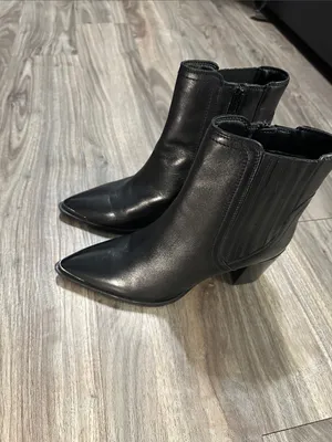 House of Harlow 1960 Black Leather Chelsea Ankle Boots thumbnail 7