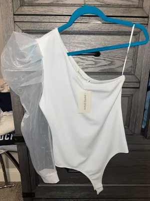 Puff Sleeve Top Size M thumbnail 2