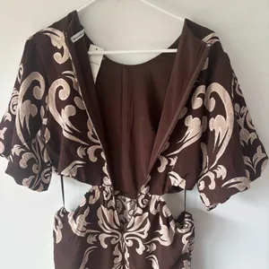Abercrombie & Fitch Short Puff Sleeve Cutout Maxi Dress Brown Tan Floral Pattern thumbnail 15