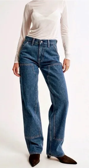 Abercrombie And Fitch Mid Rise The Slouchy Jean thumbnail 1