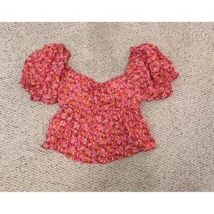 Billabong Boho floral Puff Sleeve Smocked Peplum Top Coral Pink Cottagecore L thumbnail 2
