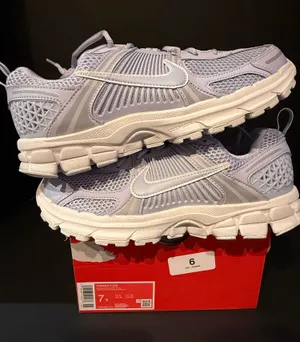 Nike Vomero 8.5W/7Y thumbnail 1