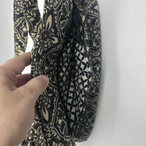 Vera Bradley Black Cream Floral Quilted Shoulder Hobo Bag Multicolor Stripe thumbnail 13