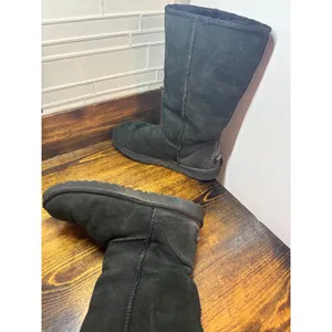 UGG Black Tall Boots Size 7‎ thumbnail 6