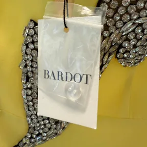Bardot Strapless Dress Yellow Size XS NWT Cocktail Wedding Homecoming Grad Femme thumbnail 7