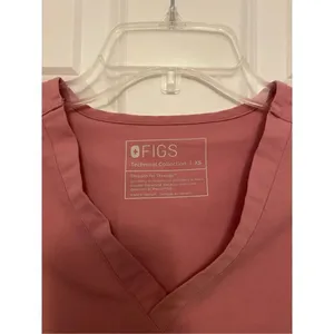 Figs scrub top, women’s size extra small thumbnail 2