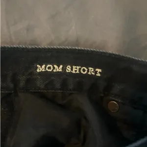 American Eagle Black Mom Jean Shorts - Size 4 thumbnail 5