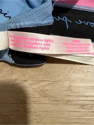 PINK Victoria's Secret Wireless Lightly Lined Bra thumbnail 4