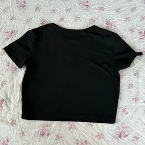Cool star patch crop top Black thumbnail 3