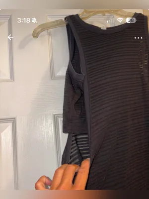 Lululemon Black Women's workout Sleeveless Tank Top thumbnail 5