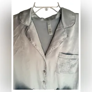 SKIMS Silver Women's Hotel Shine Pajama Top thumbnail 4