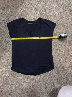 Abercrombie & Fitch Women's Navy Round Neck Casual Short Sleeve Tee Top Size Small. EUC. Smoke free home. thumbnail 3