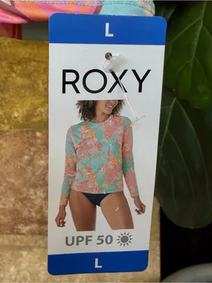 NEW Roxy Women’s UPF 50 Sun Protection Rash Guard Floral Long Sleeve Swim Tee thumbnail 11