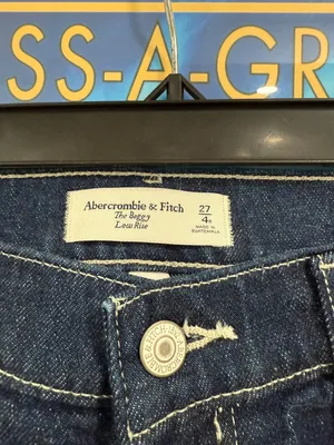 Abercrombie Baggy Low Rise Jeans thumbnail 7