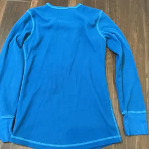 Divas Snow Gear Waffle Knit Henley Top Blue Snowflake Graphic Size M Thermal thumbnail 6