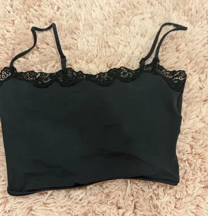 SKIMS Lace Top Tank thumbnail 1