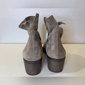 Paul Green NWT Women’s Tan Suede Ankle Boots Size‎ 7 thumbnail 8