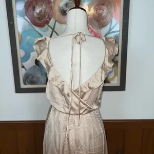 Elegant New Show Me Your Mumu Samantha Luxe Satin Ruffle Dress! thumbnail 7
