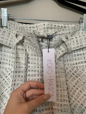 VICI NWT  Tweed Shorts thumbnail 4